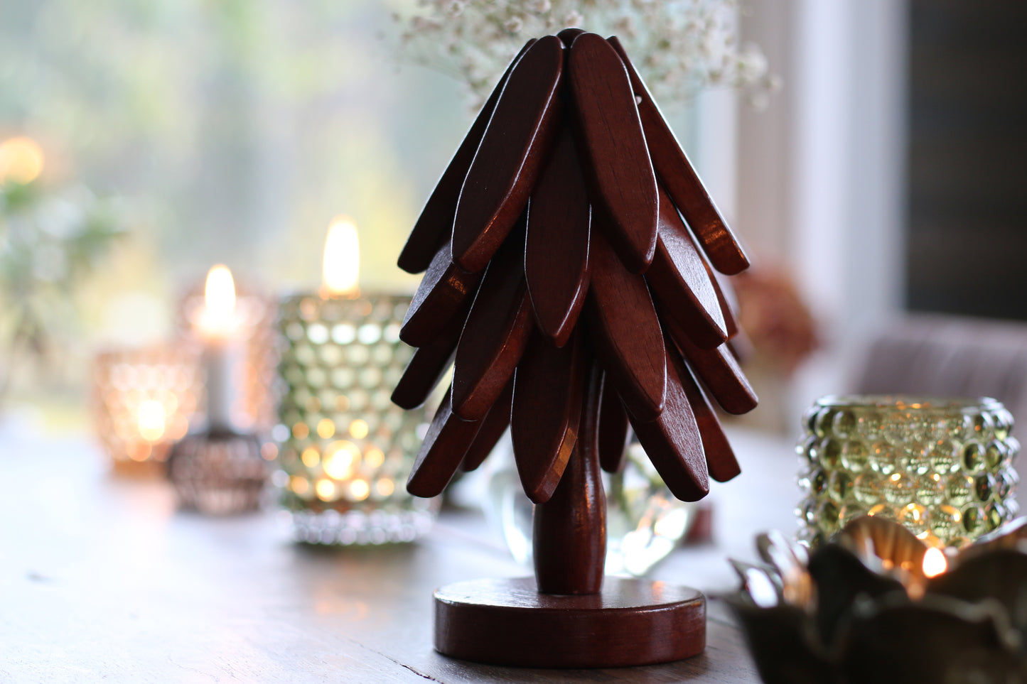 Grytunderlägg i trä – funktion som får stå framme